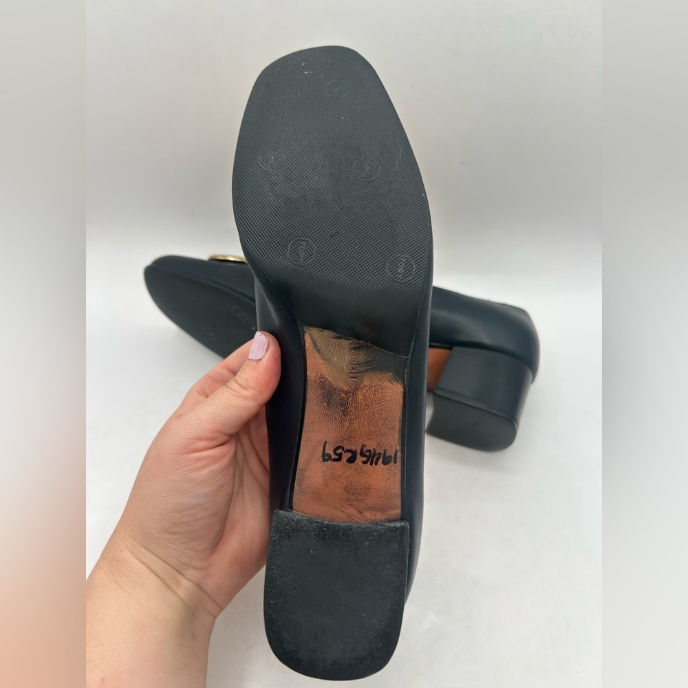 Vintage Salvatore Ferragamo Kitten Block Heel Black Leather Gold Accent Size 8.5 - Picture 14 of 14